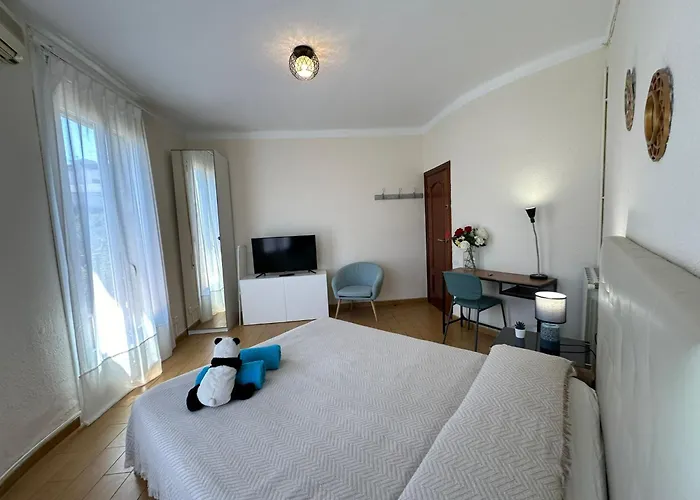 Nuevo Valenci Bed & Breakfast *