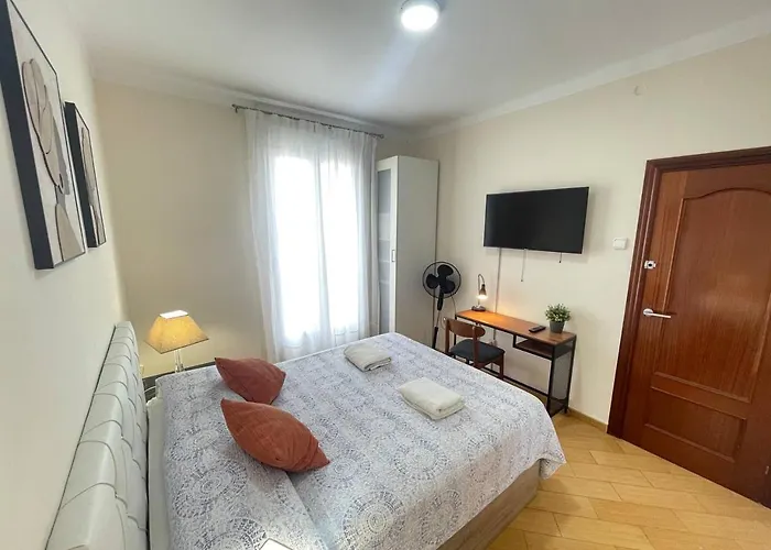 Nuevo Valenci Bed & Breakfast